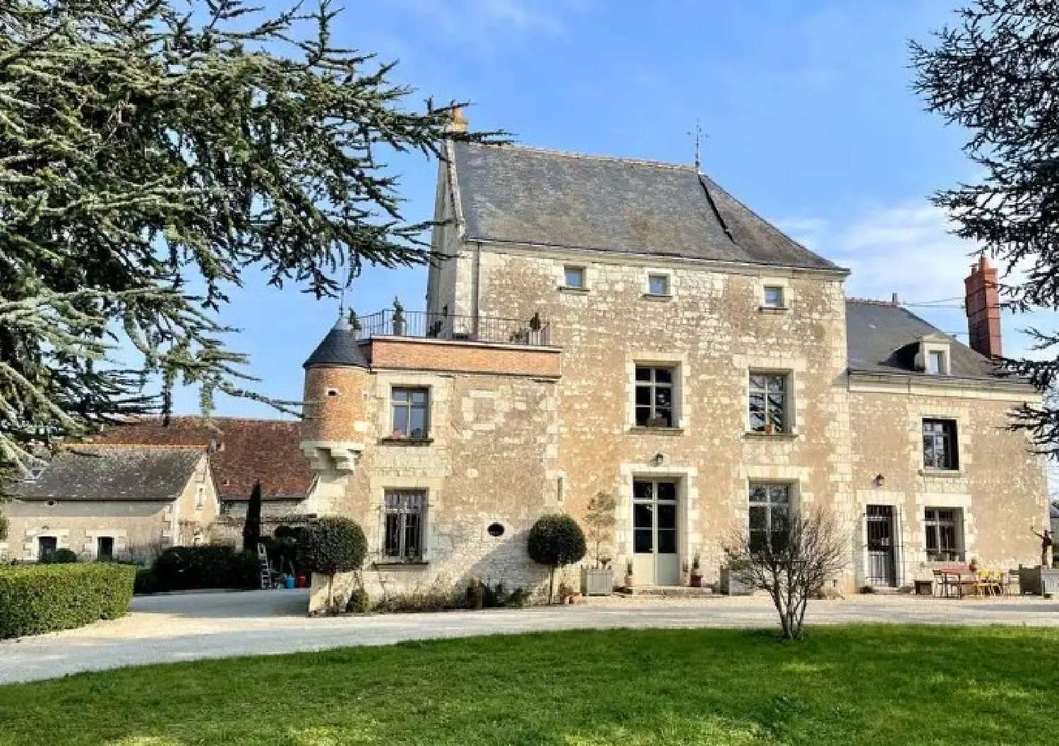  te koop kasteel Chinon Indre-et-Loire 1