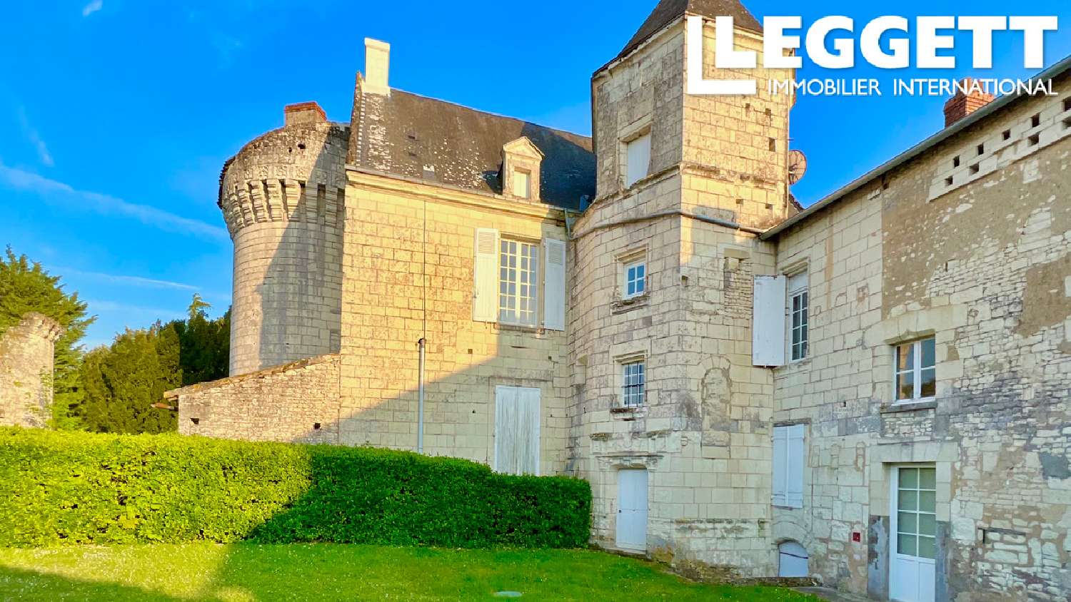  for sale castle Richelieu Indre-et-Loire 3