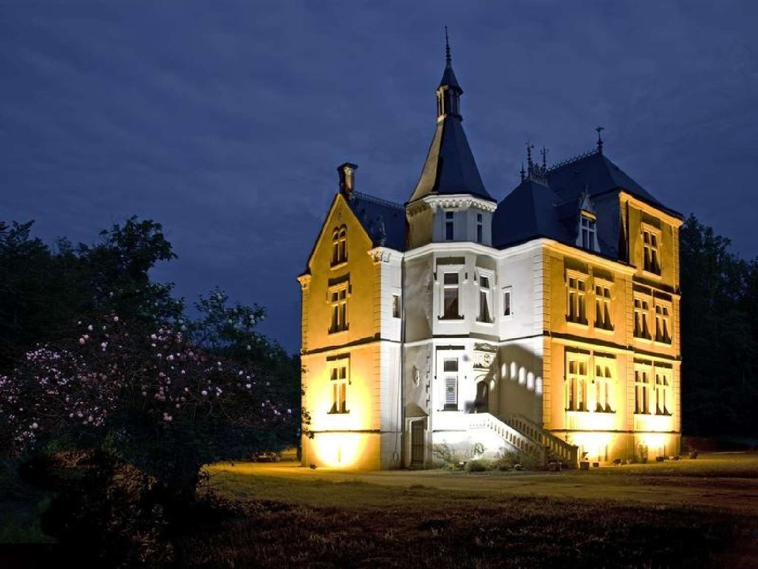  te koop kasteel Tours Indre-et-Loire 3