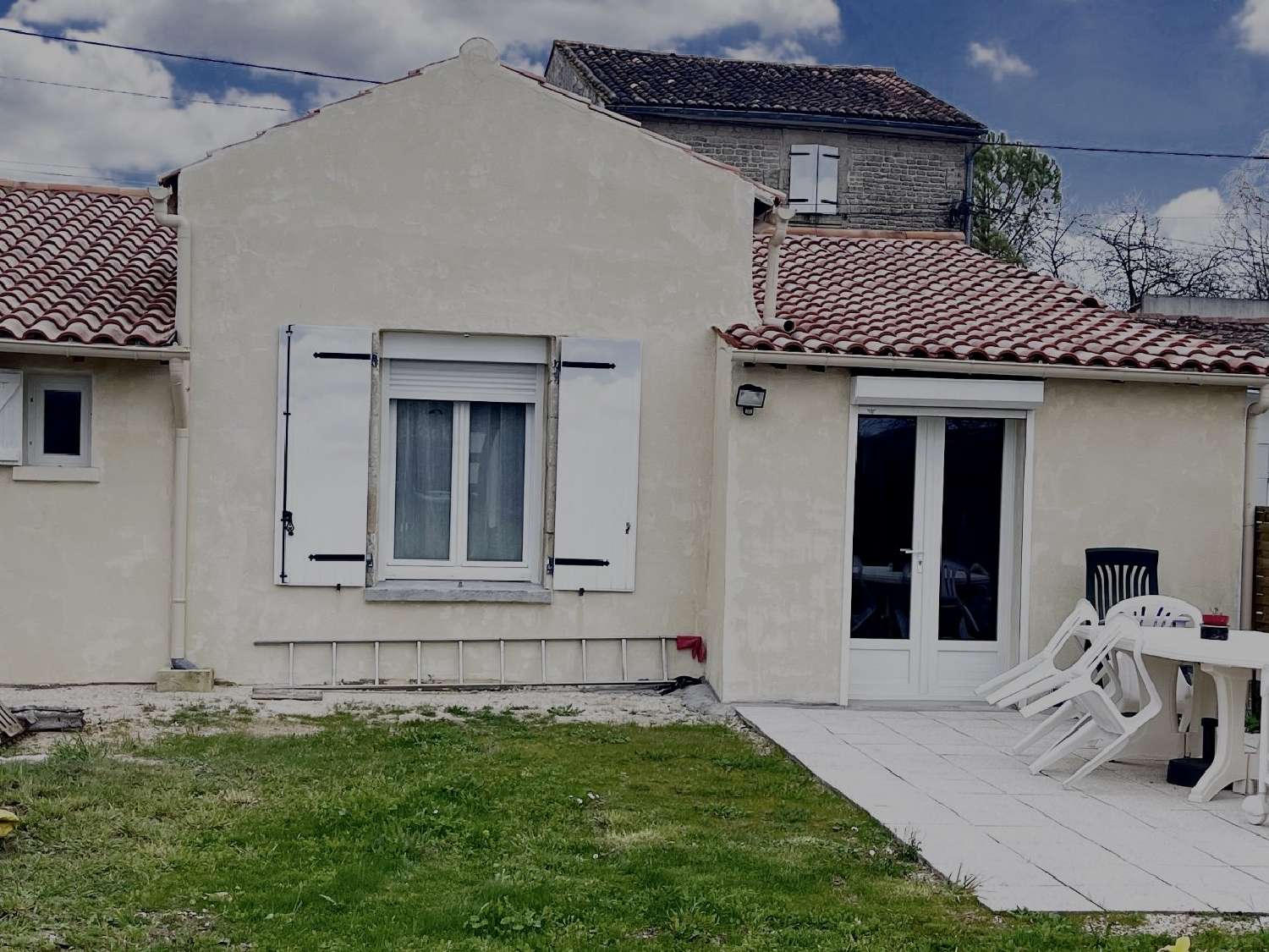  à vendre maison de ville Aulnay Charente-Maritime 1