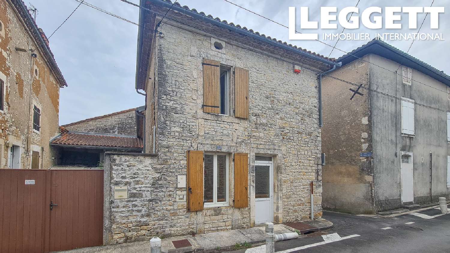  for sale city house Mansle Charente 1
