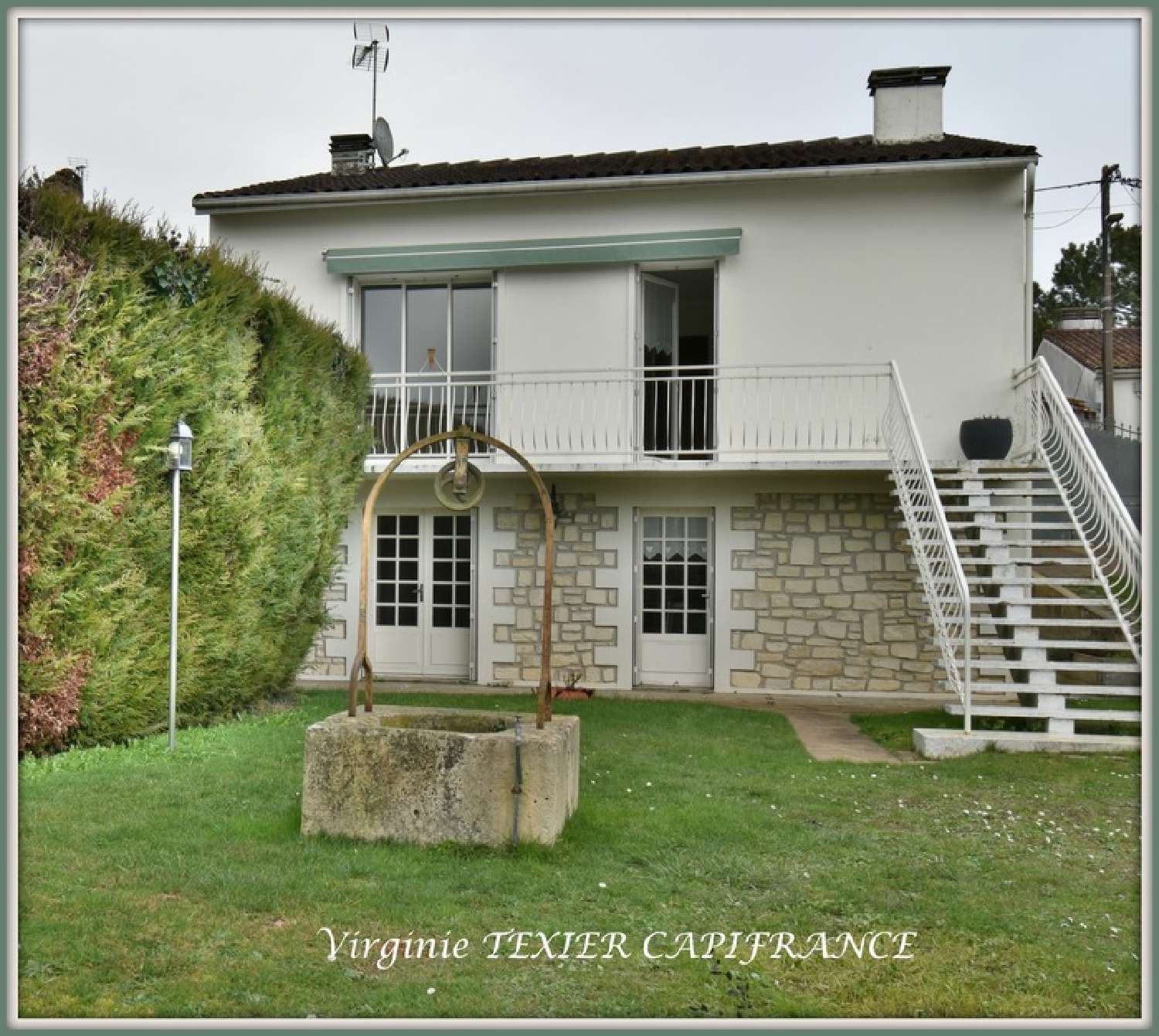  à vendre maison de ville Saint-Jean-d'Angély Charente-Maritime 1