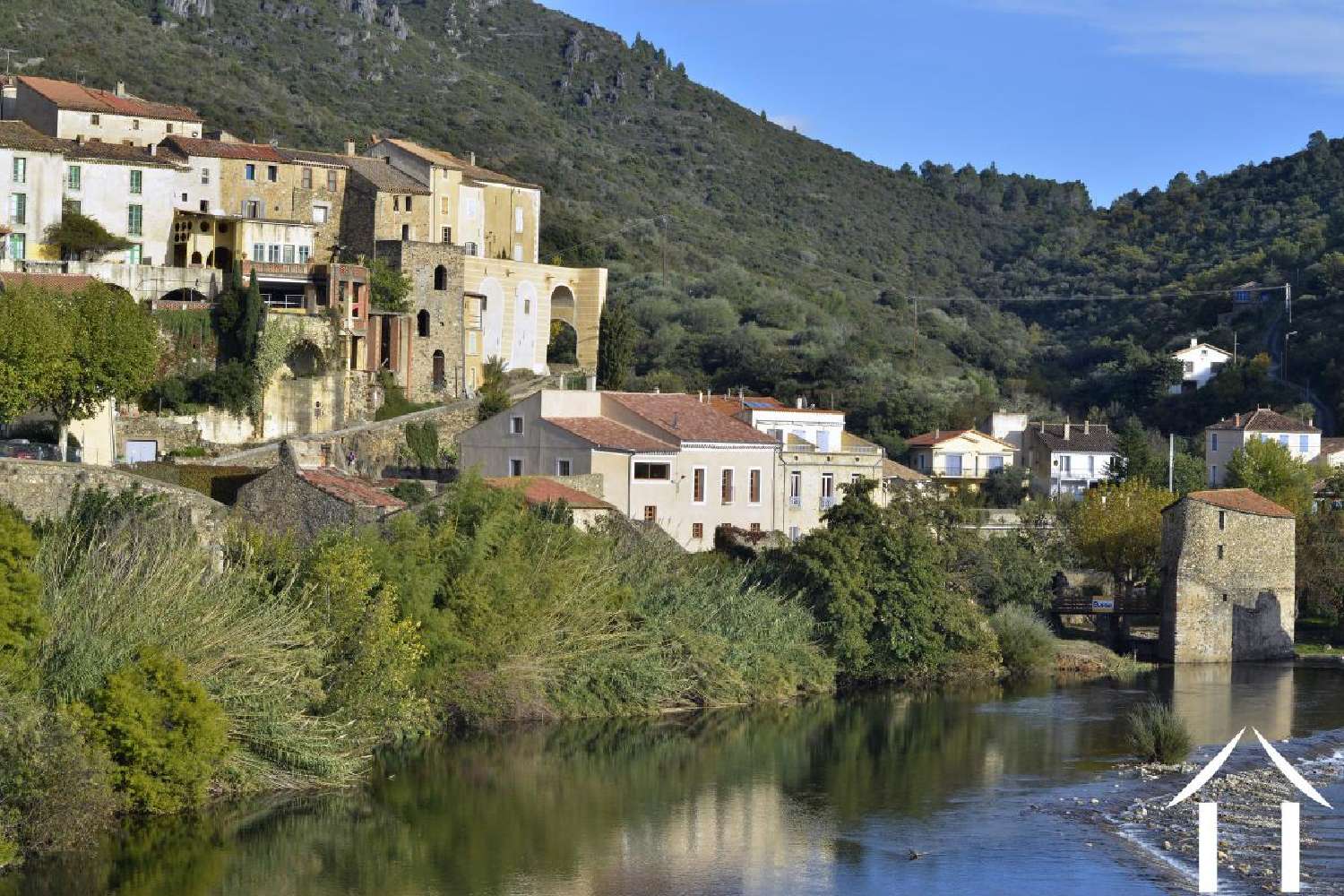  te koop landgoed Roquebrun Hérault 1