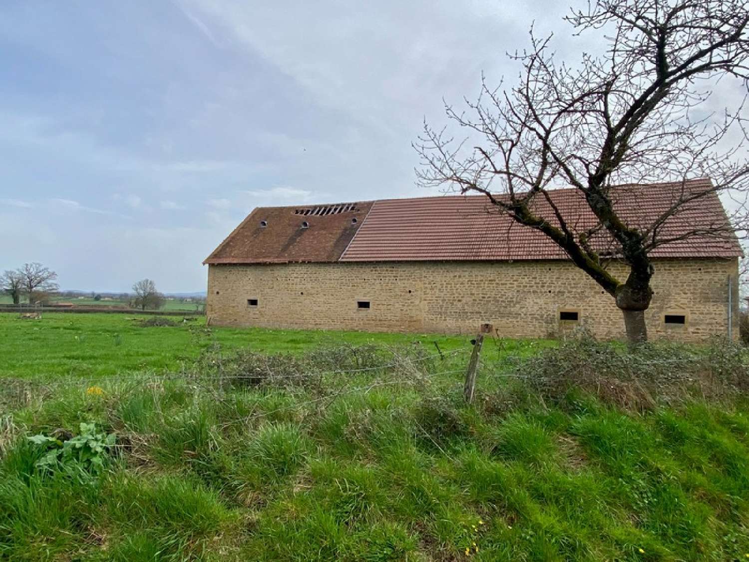  for sale farm Saint-Aubin-en-Charollais Saône-et-Loire 4