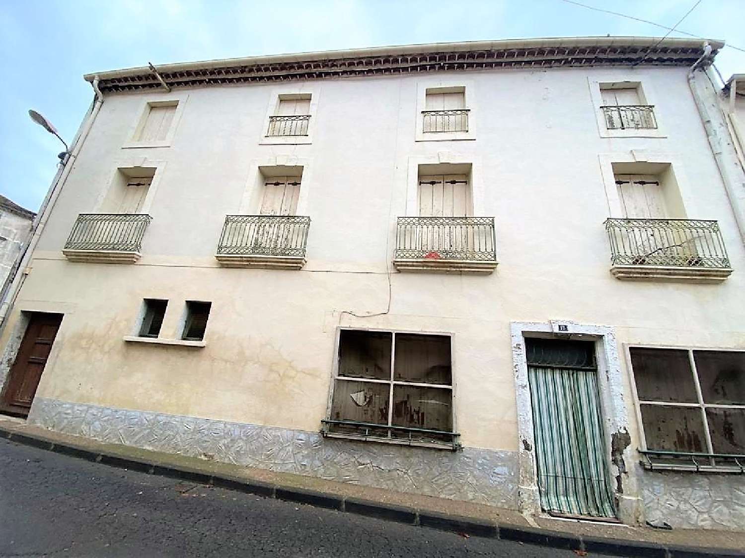  te koop huis Adissan Hérault 1