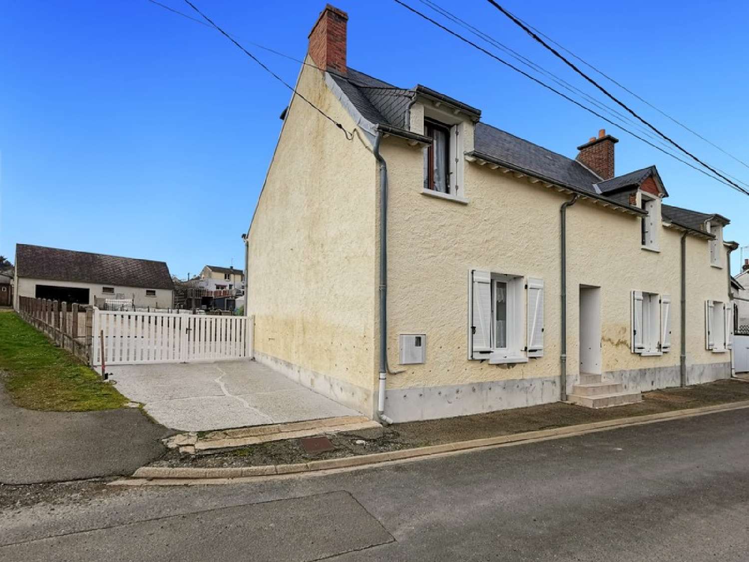  te koop huis Bessé-sur-Braye Sarthe 1