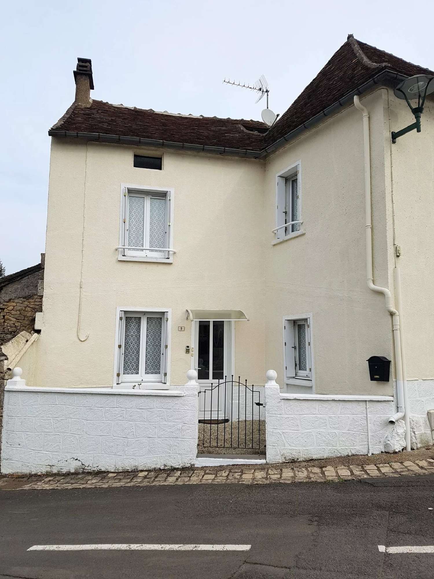  for sale house Béthines Vienne 2
