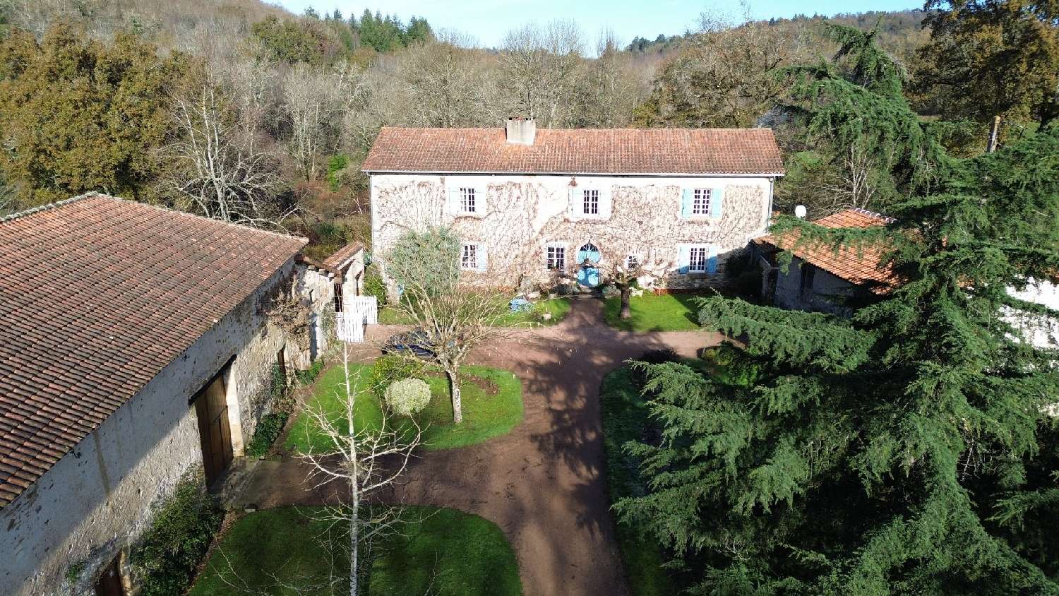  à vendre maison Busserolles Dordogne 2