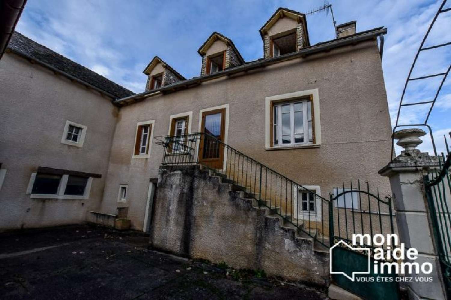  à vendre maison Camboulazet Aveyron 2