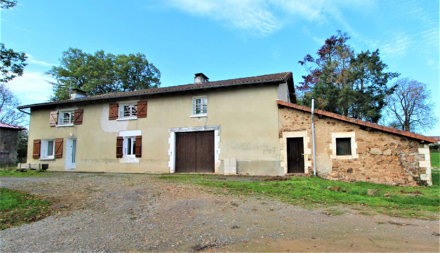  for sale house Chabanais Charente 1