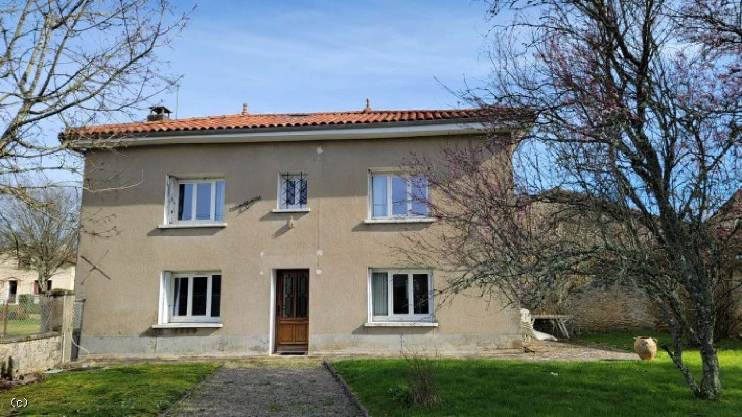  for sale house Champagne-Mouton Charente 3