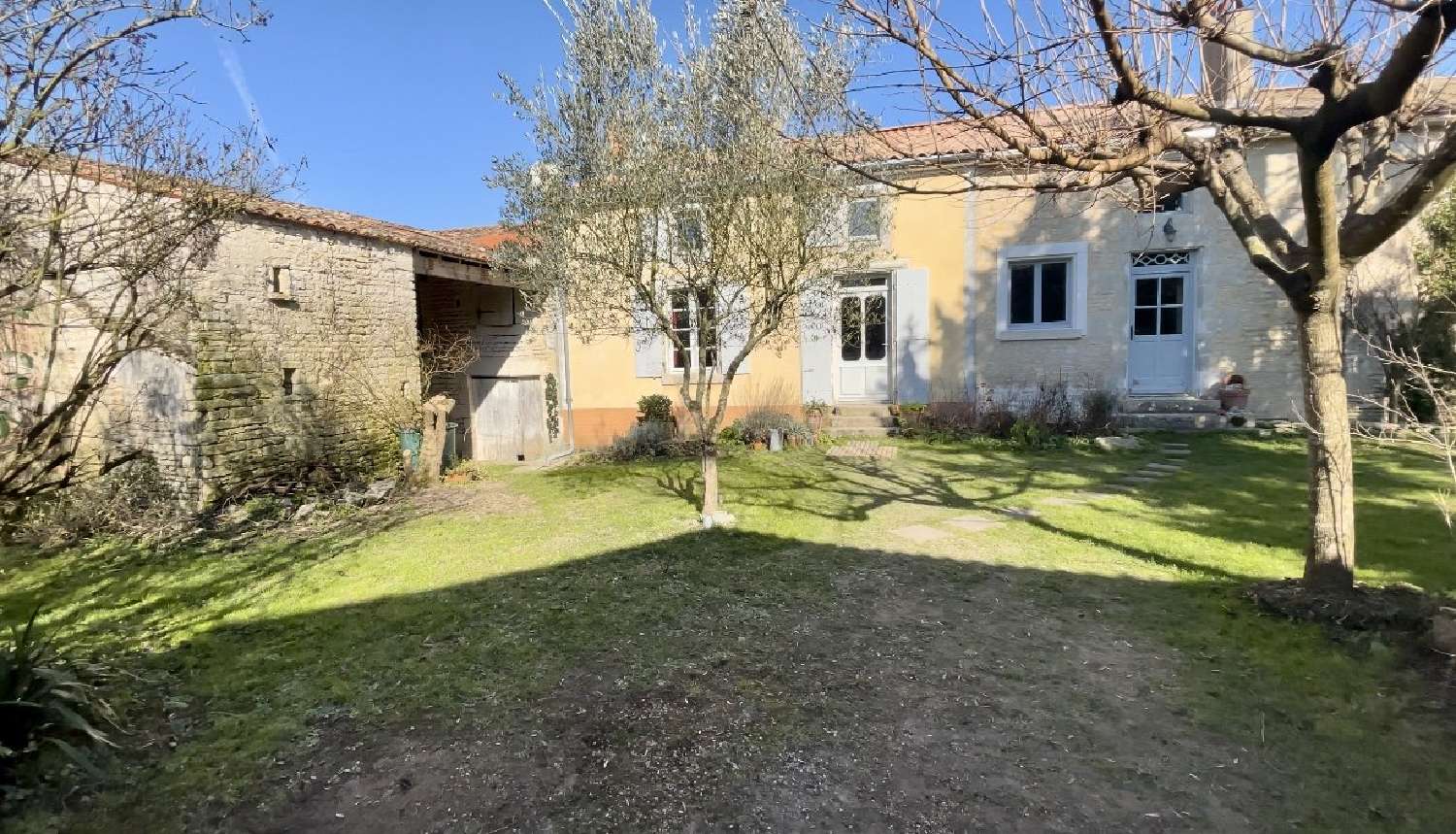  à vendre maison Cramchaban Charente-Maritime 1