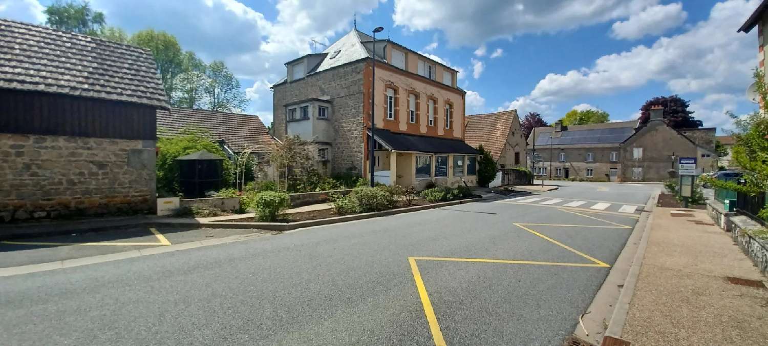 huis te koop Crocq, Creuse ( Nouvelle-Aquitaine) foto 2