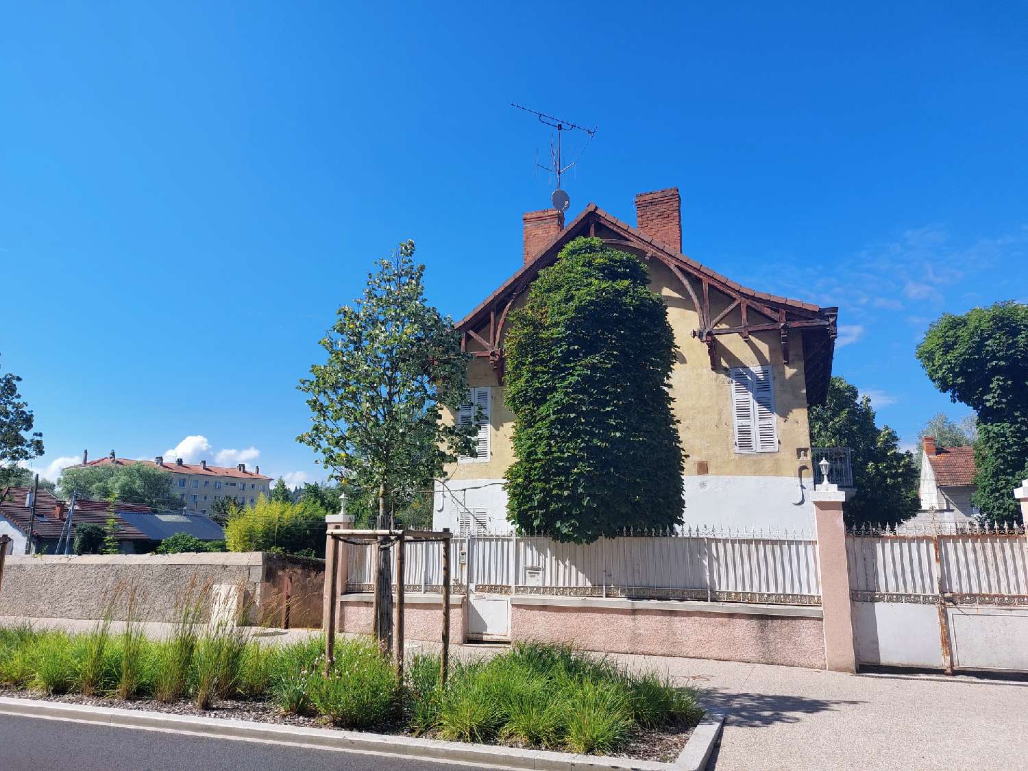  for sale house Cusset Allier 1