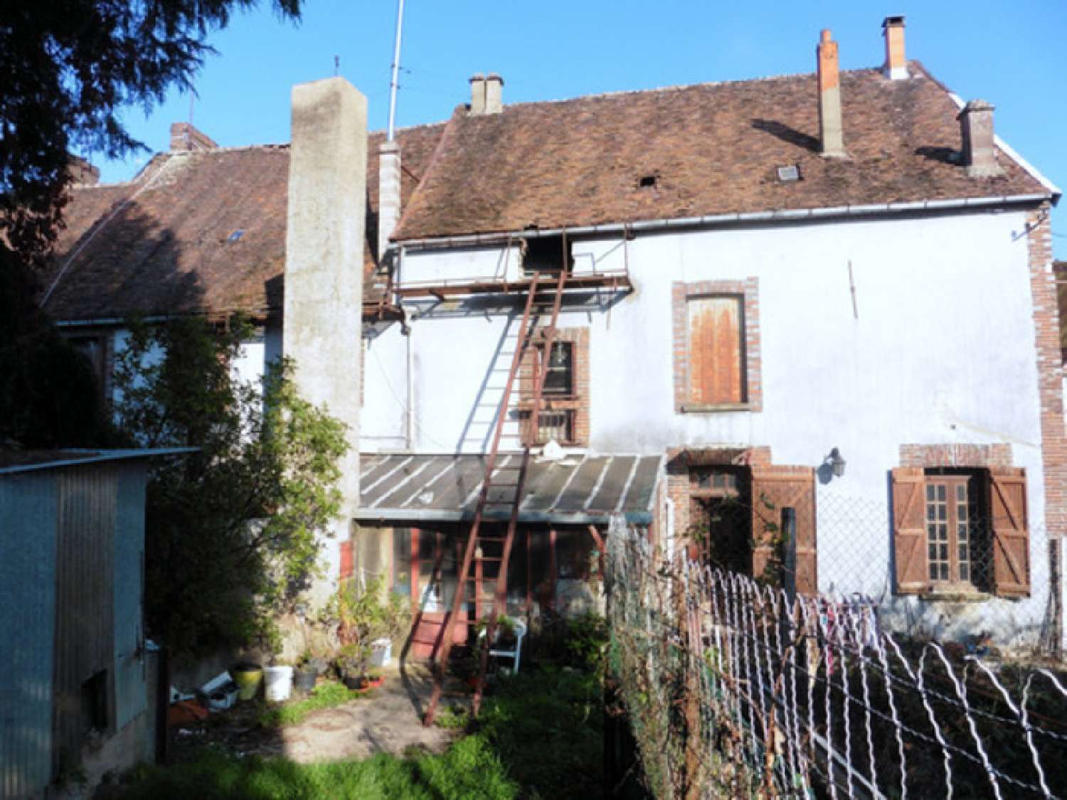  for sale house Dilo Yonne 1