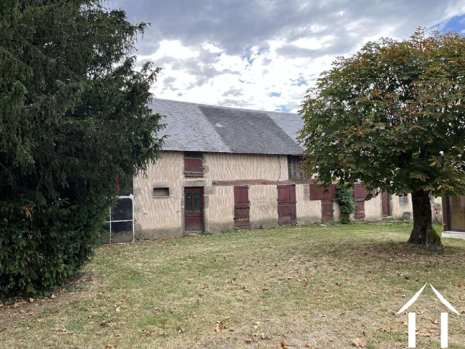  à vendre maison Issy-l'Évêque Saône-et-Loire 8
