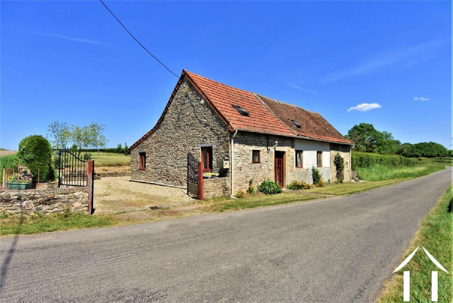  te koop huis Joncy Saône-et-Loire 1