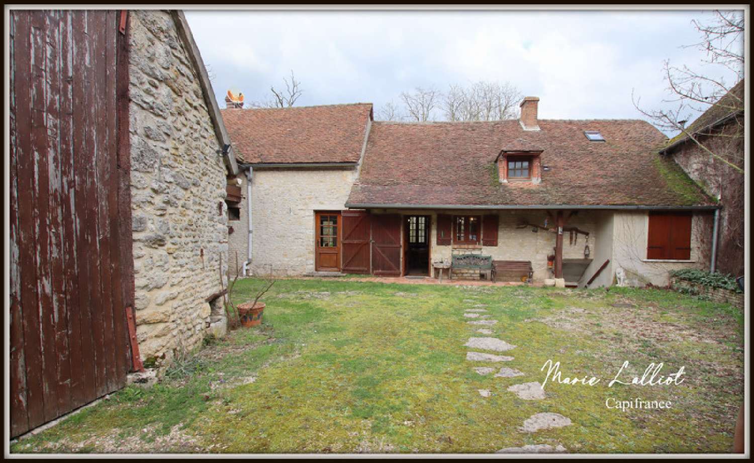  te koop huis La Neuville-sur-Essonne Loiret 2