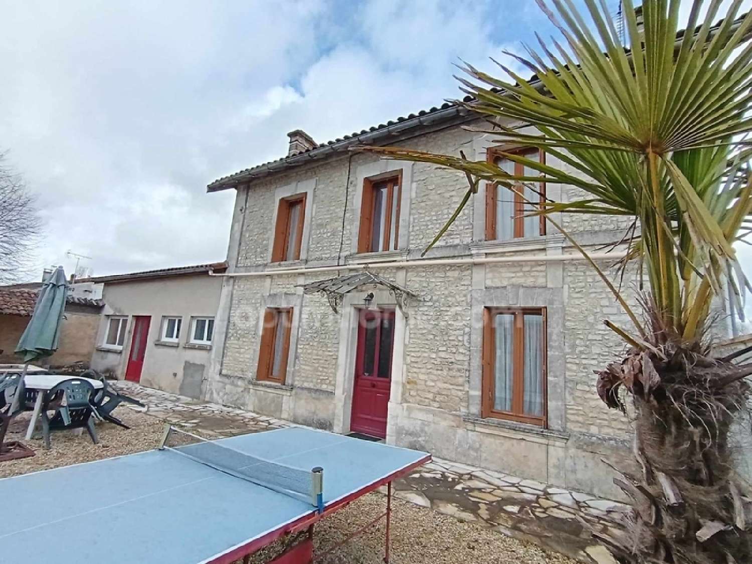  te koop huis Les Métairies Charente 1