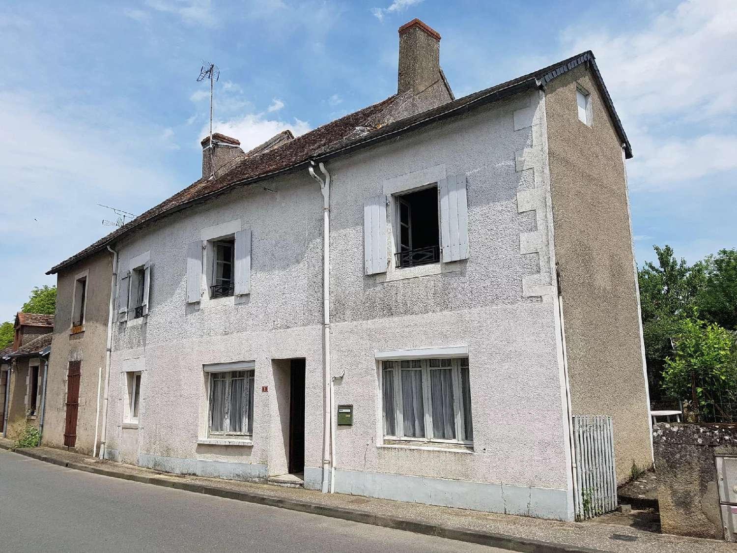  for sale house Liglet Vienne 1