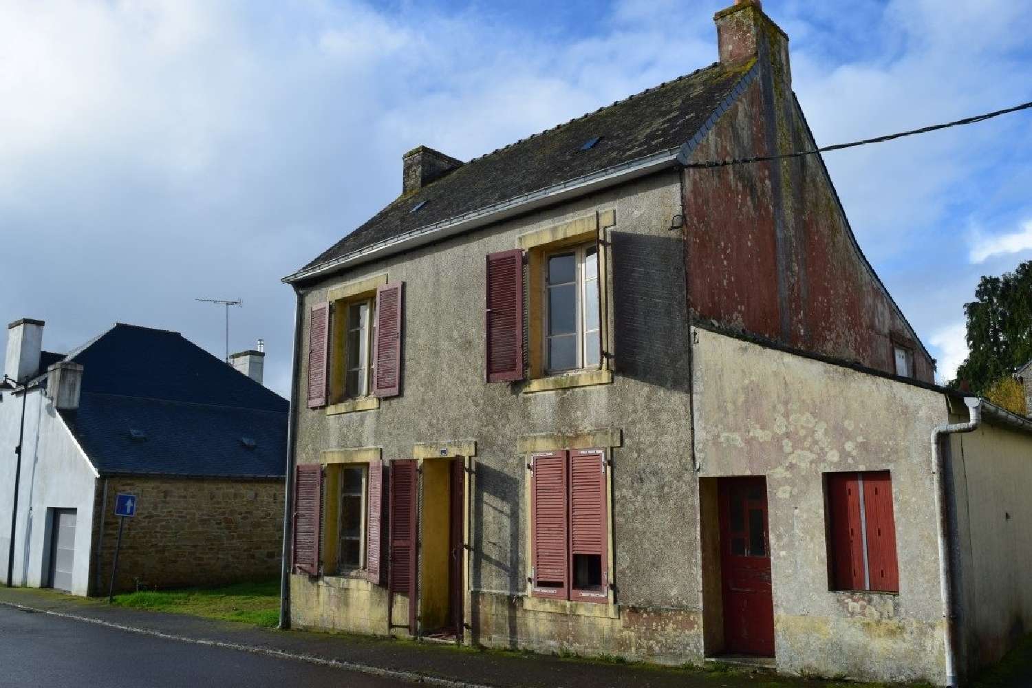  for sale house Lignol Morbihan 1