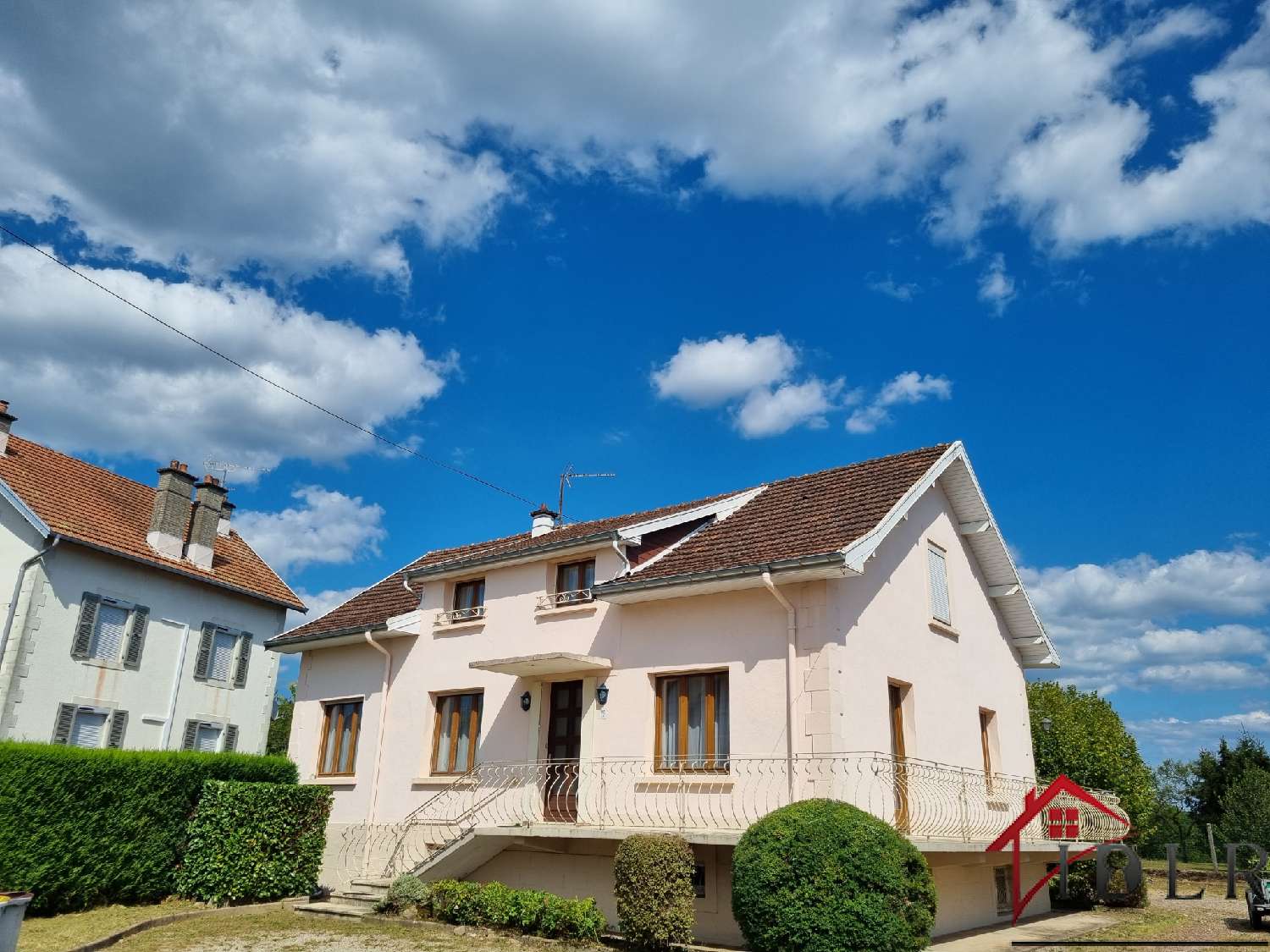 à vendre maison Luxeuil-les-Bains Haute-Saône 2