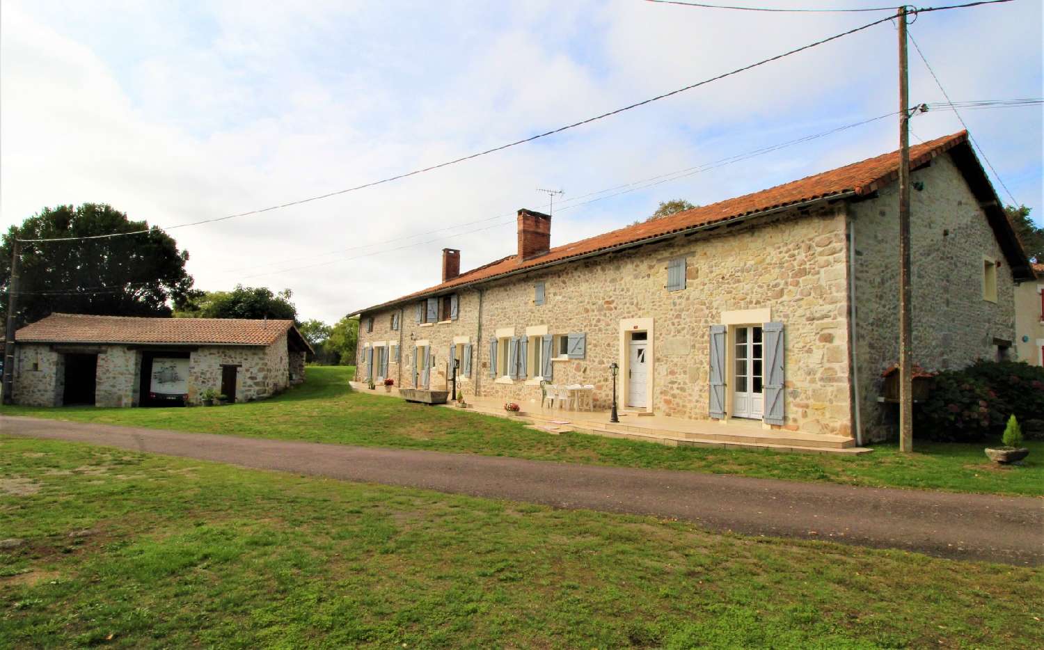  for sale house Manot Charente 2