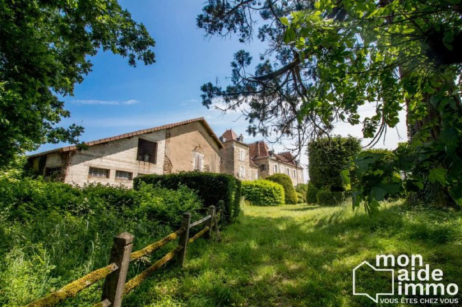  à vendre maison Mialet Dordogne 3