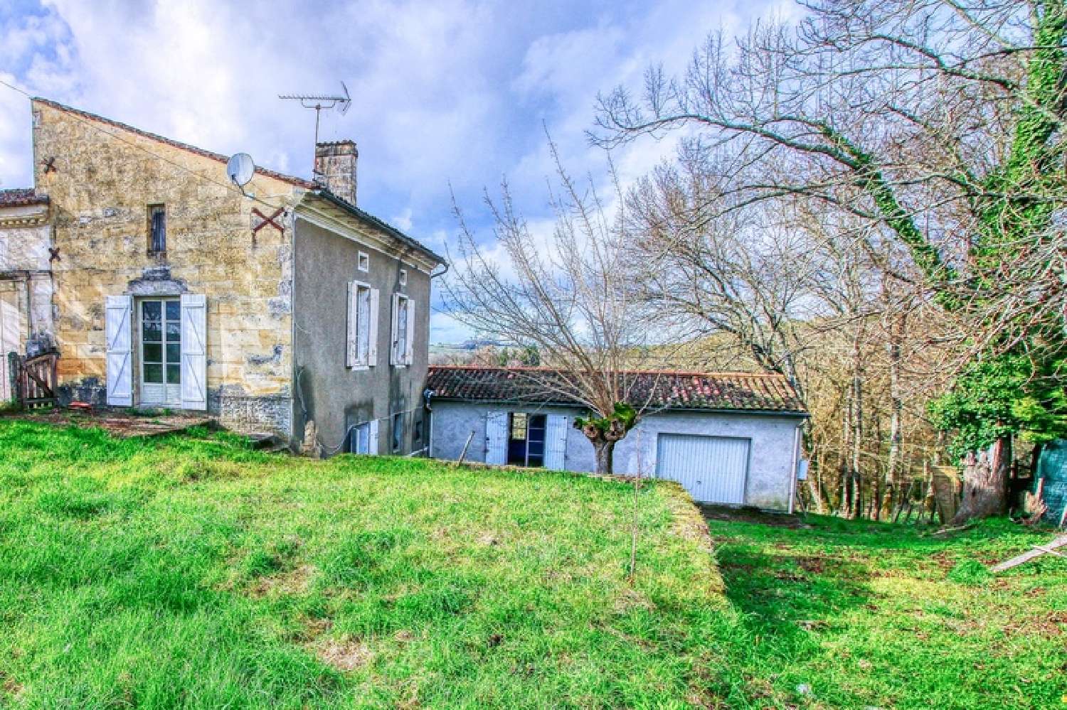  for sale house Montpeyroux Dordogne 1