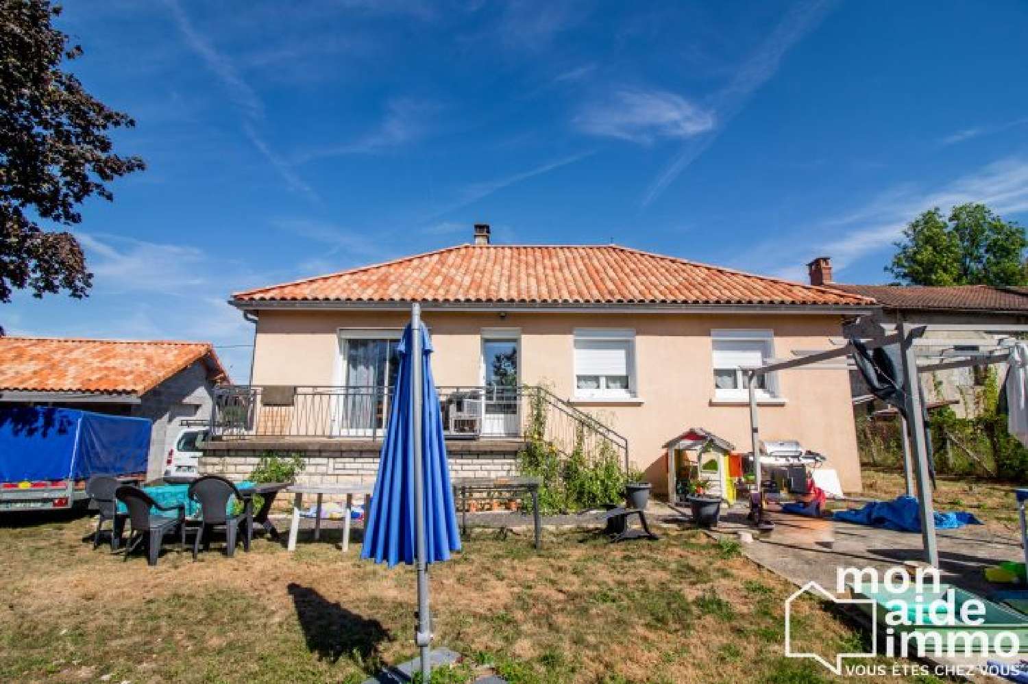  te koop huis Nantheuil Dordogne 2