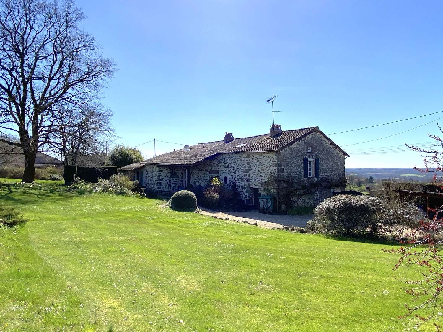  kaufen Haus Nontron Dordogne 1