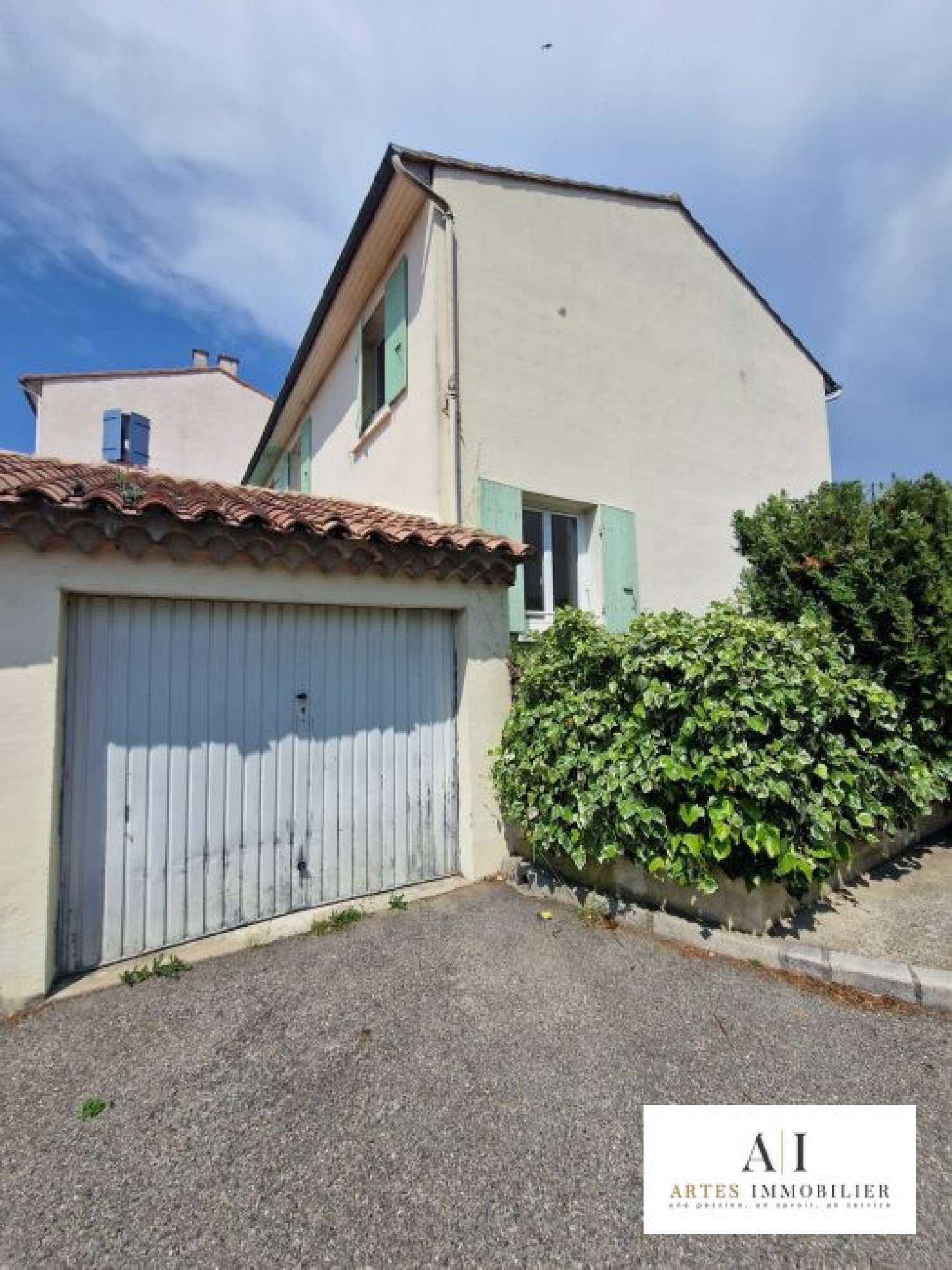  te koop huis Saint-Paul-Trois-Châteaux Drôme 1