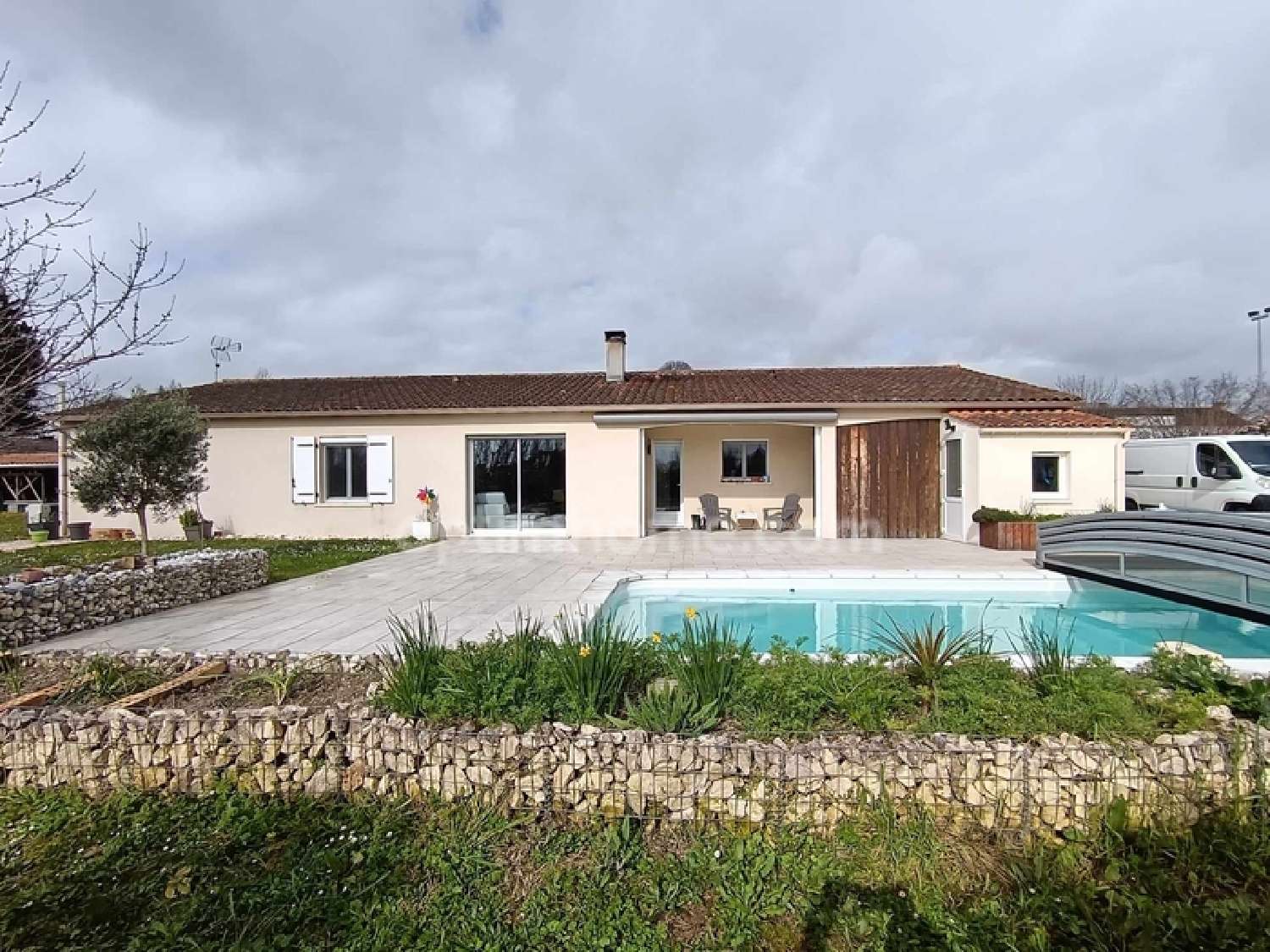  te koop huis Salignac-sur-Charente Charente-Maritime 2