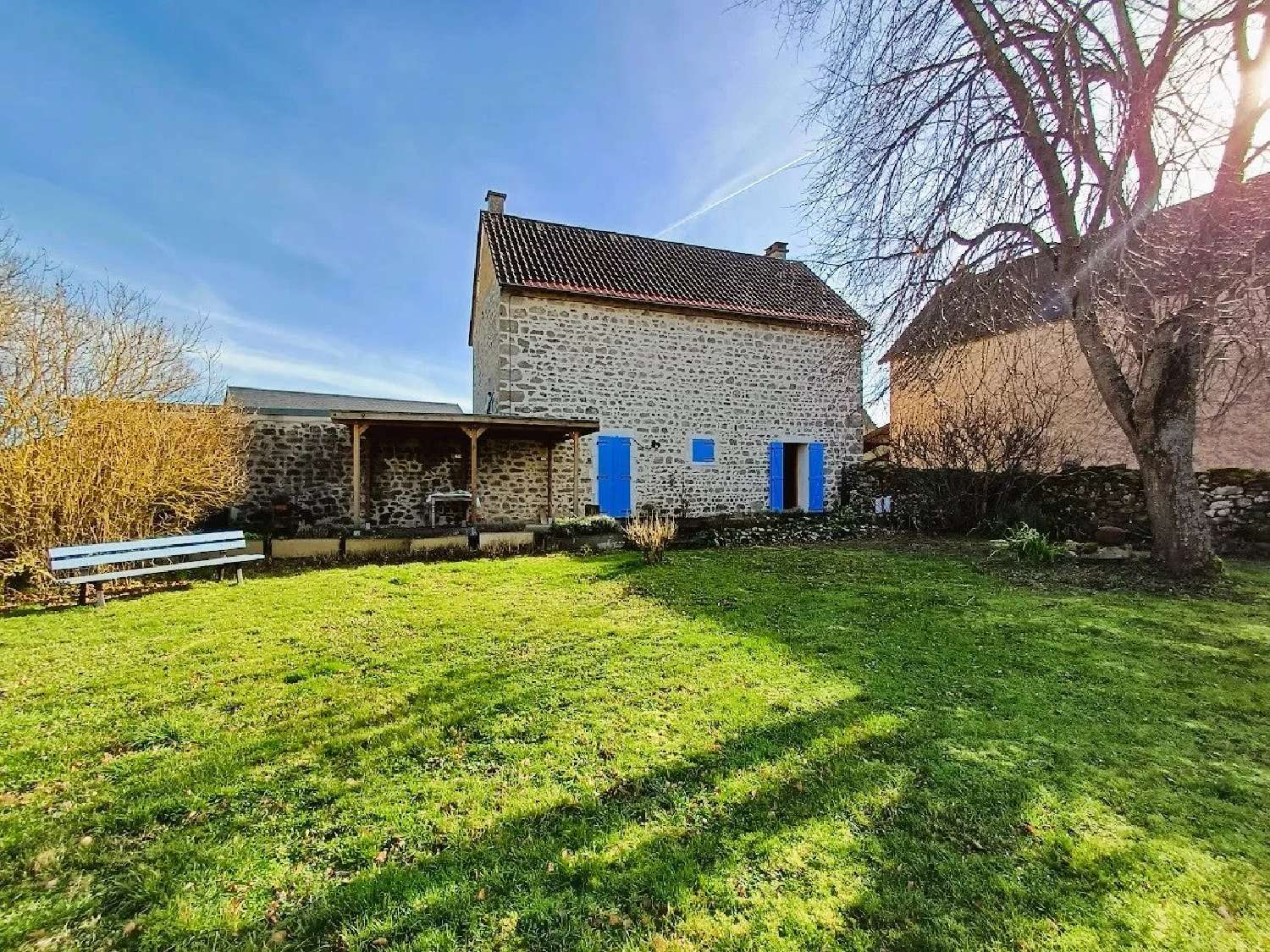  te koop huis Servant Puy-de-Dôme 2