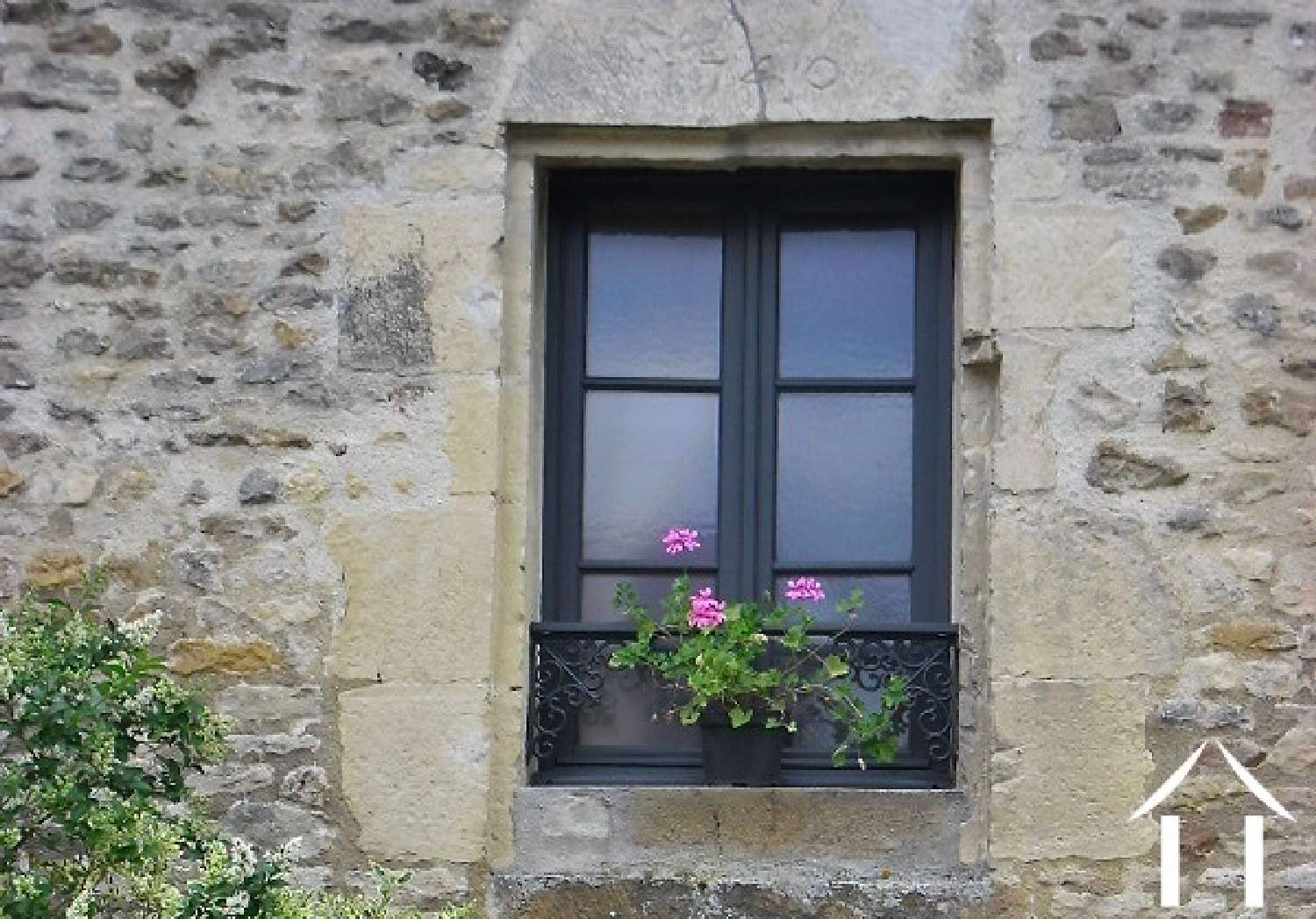 te koop huis Vézelay Yonne 5