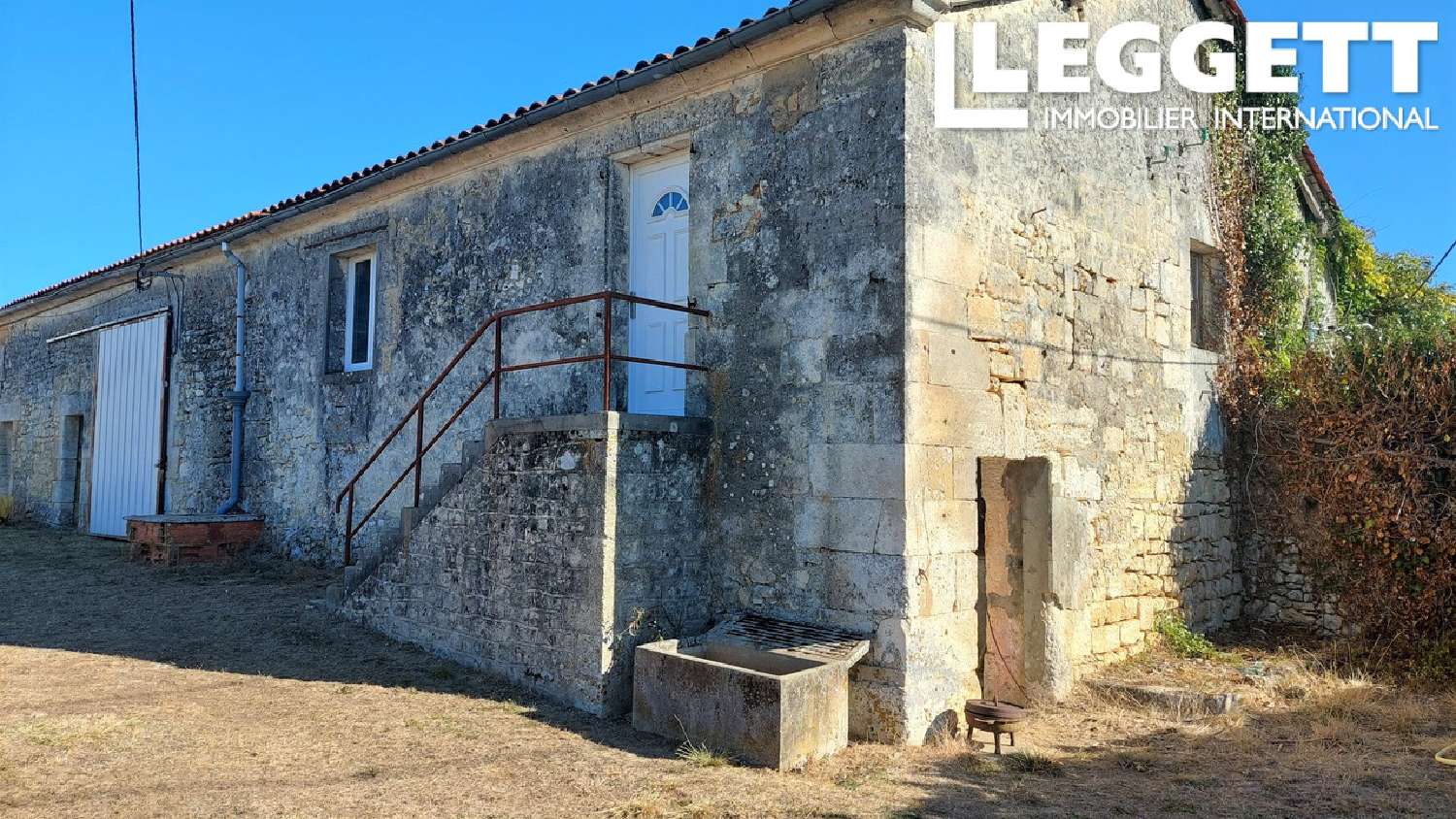  à vendre maison Villebois-Lavalette Charente 8