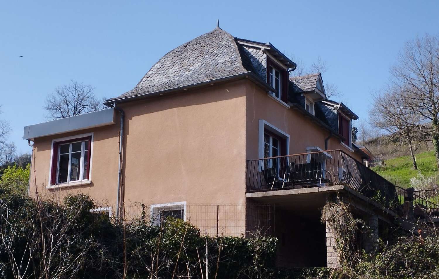  à vendre maison Villecomtal Aveyron 2