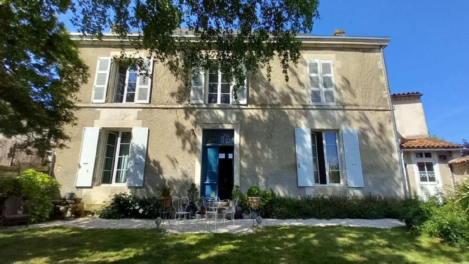  for sale mansion Luçon Vendée 1