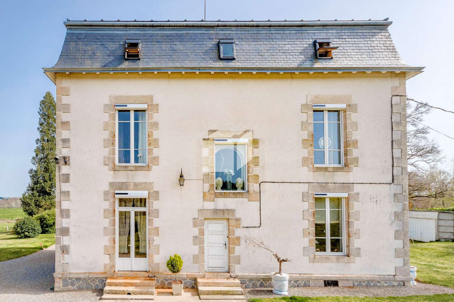  for sale mansion Saint-Priest-Taurion Haute-Vienne 2