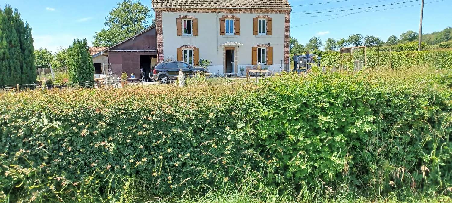 terrein te koop Ahun, Creuse ( Nouvelle-Aquitaine) foto 1