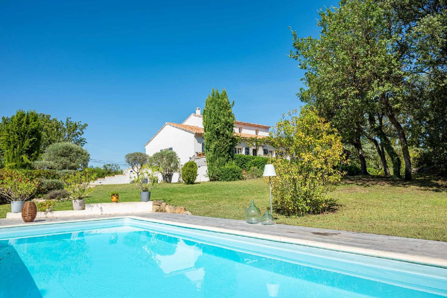  à vendre villa Aix-en-Provence Bouches-du-Rhône 3