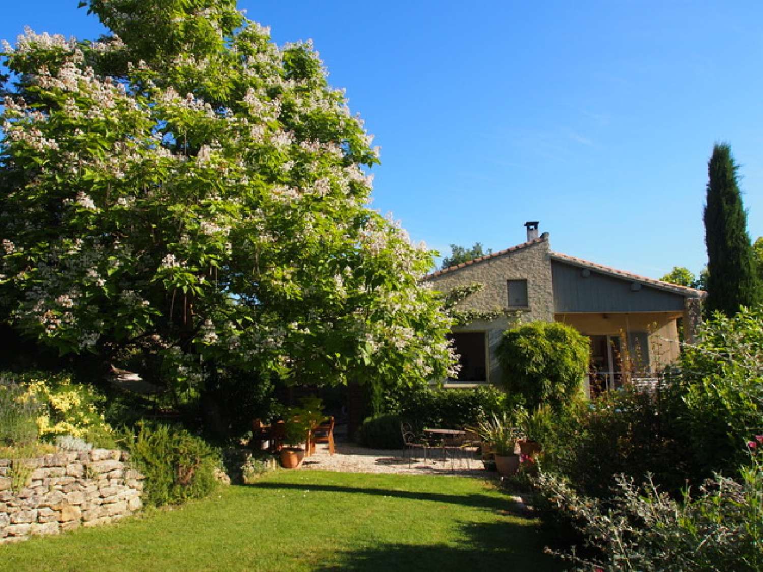  for sale villa Ansouis Vaucluse 1