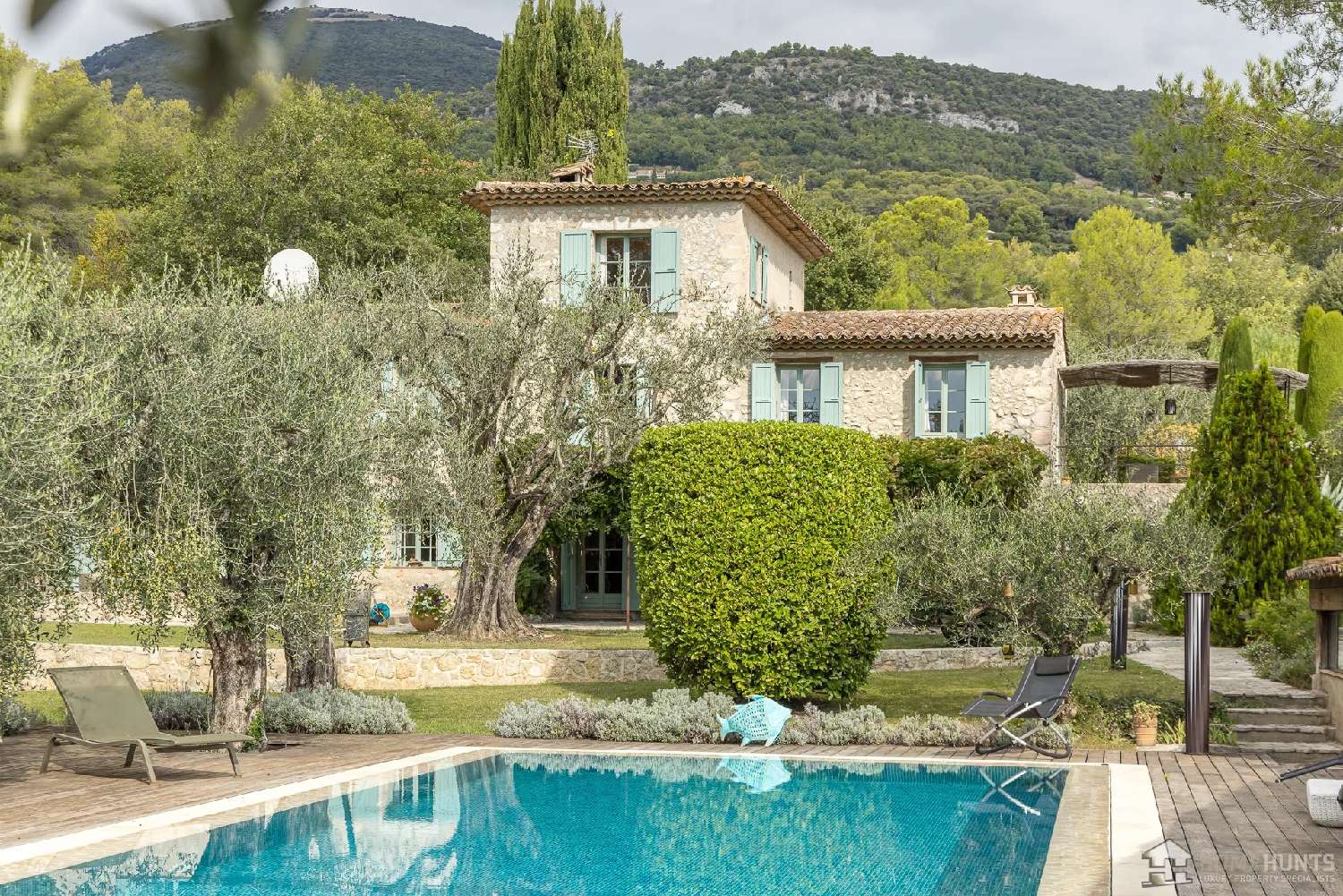  for sale villa Coursegoules Alpes-Maritimes 1