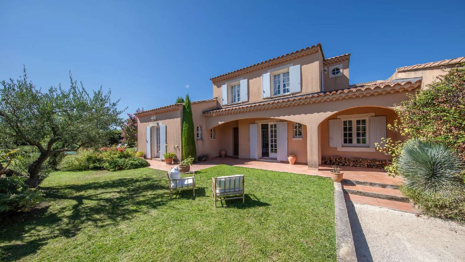  à vendre villa Fontvieille Bouches-du-Rhône 4