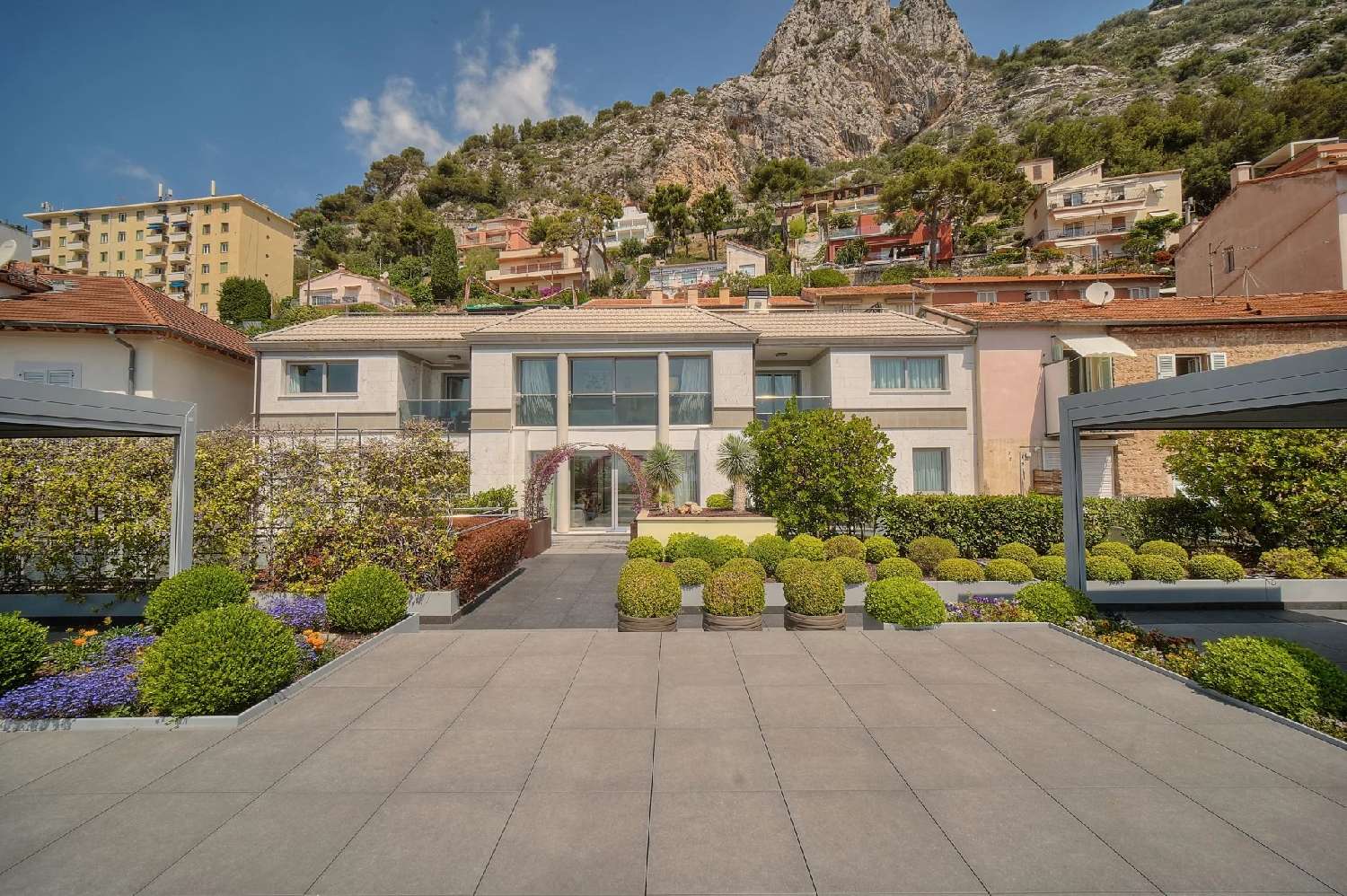  te koop villa Roquebrune-Cap-Martin Alpes-Maritimes 2