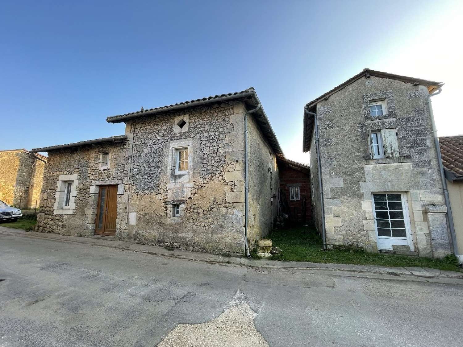  à vendre maison de village Bourdeilles Dordogne 2