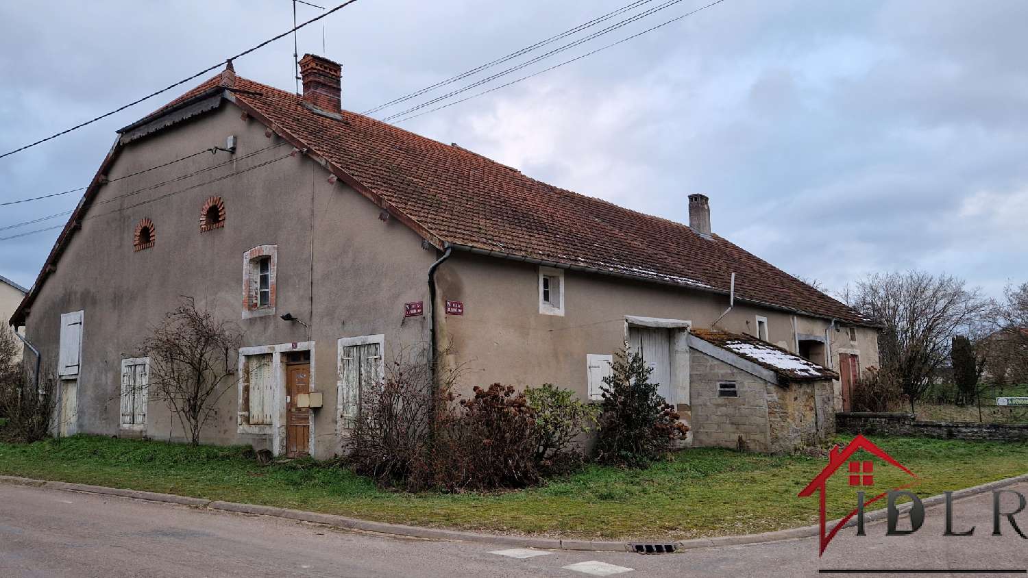  à vendre maison de village Ouge Haute-Saône 1