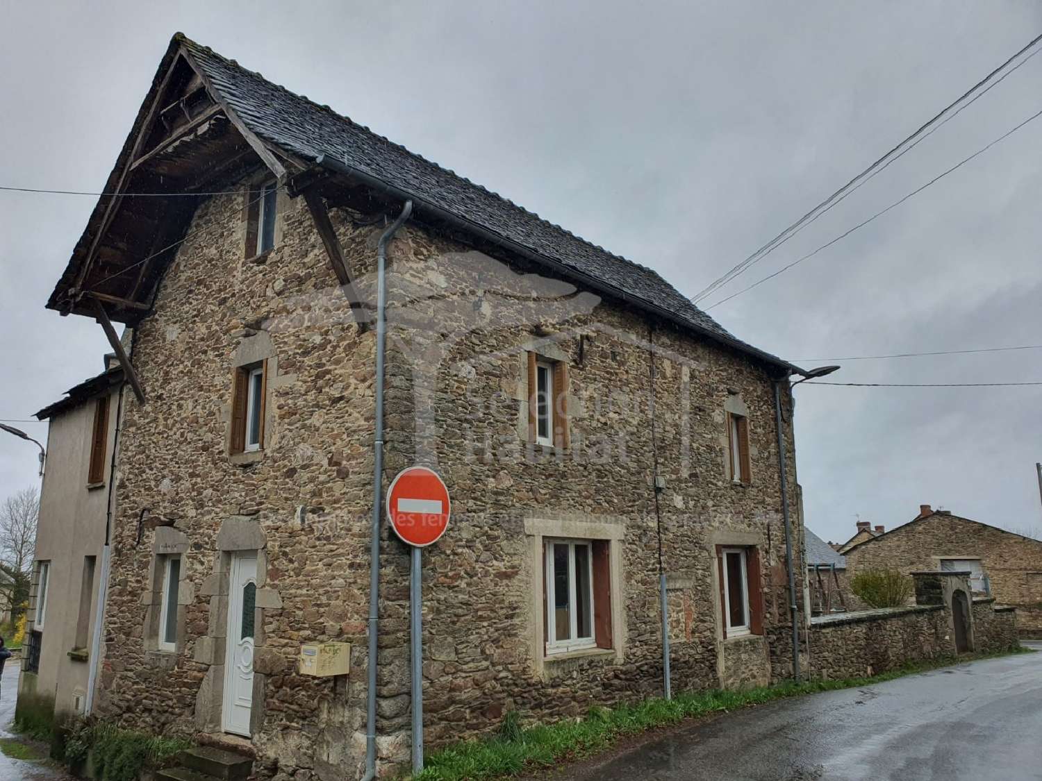  à vendre maison de village Pradinas Aveyron 1