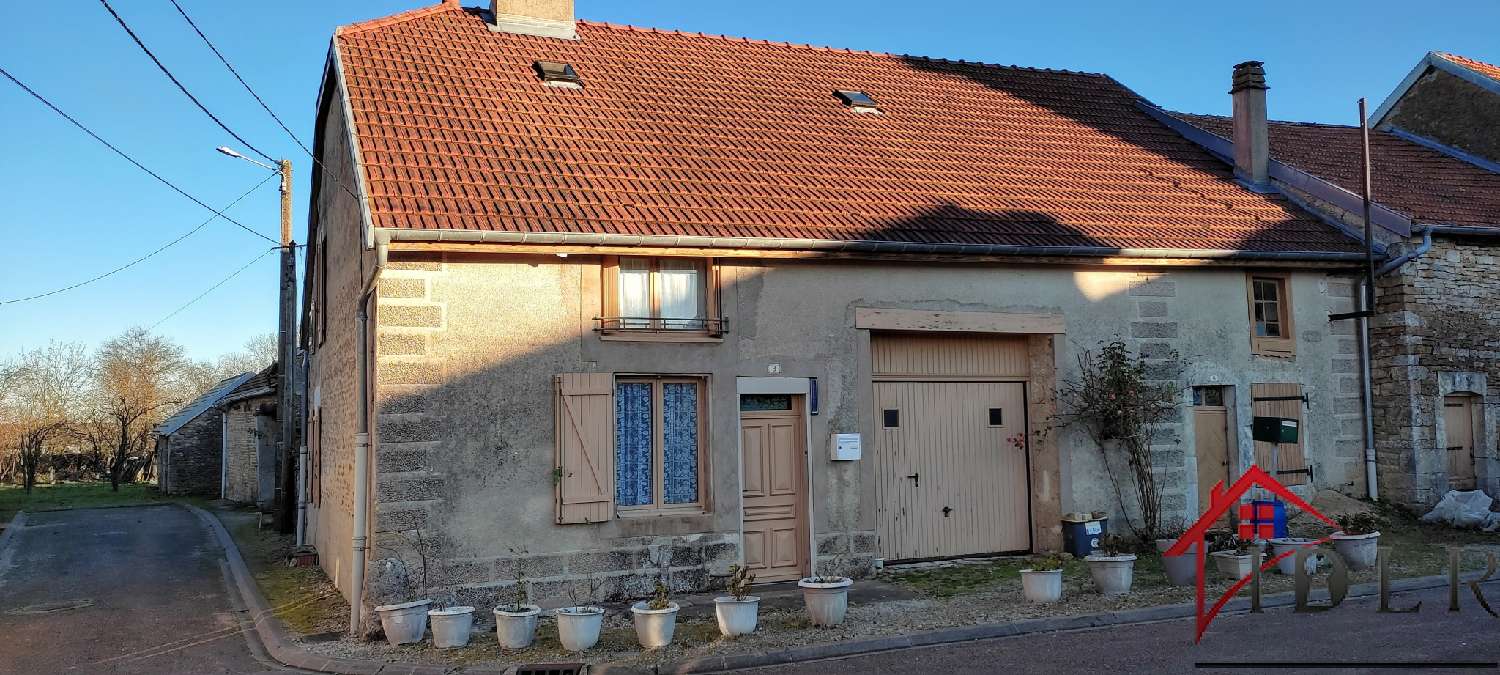  à vendre maison de village Prez-sous-Lafauche Haute-Marne 1