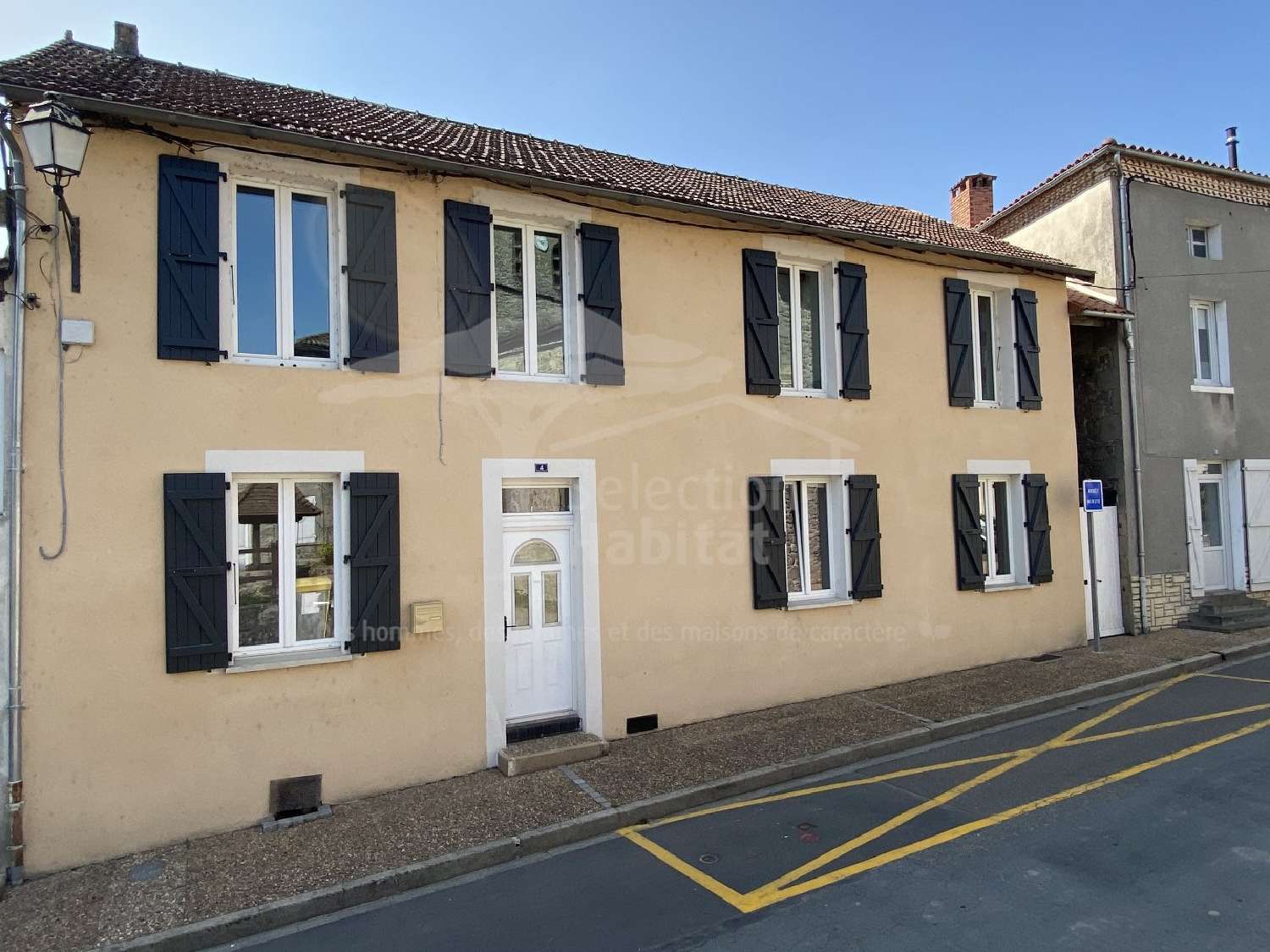  à vendre maison de village Saint-Saud-Lacoussière Dordogne 1